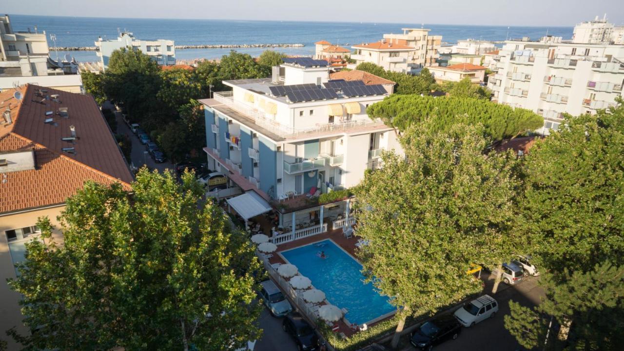 Hotel Villa Dei Fiori - Sul Mare Con Piscina Viserbella di Rimini Exterior photo