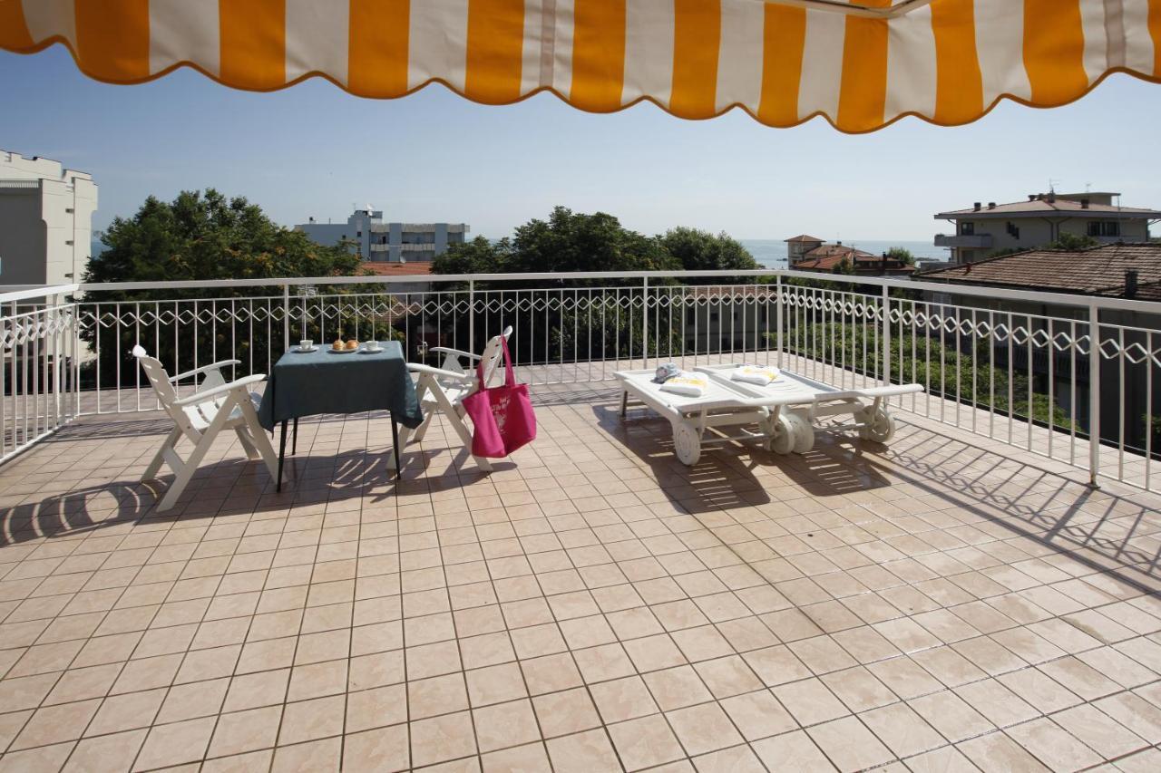 Hotel Villa Dei Fiori - Sul Mare Con Piscina Viserbella di Rimini Exterior photo